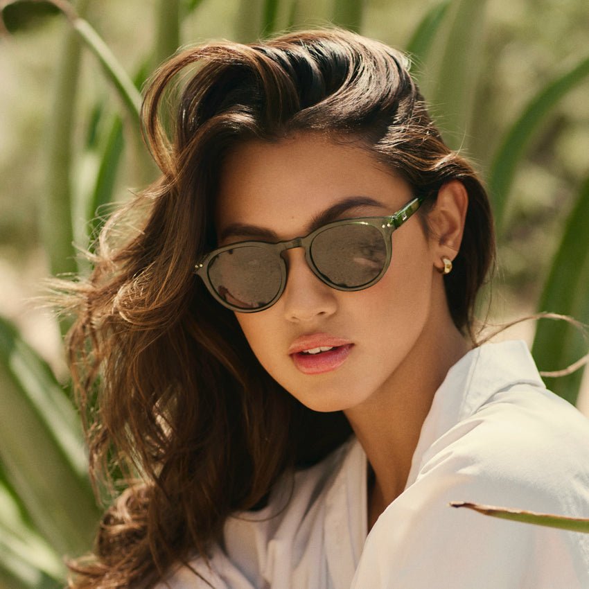 TATE Retro Round Unisex Sunglasses in Emerald Green by WMP Eyewear