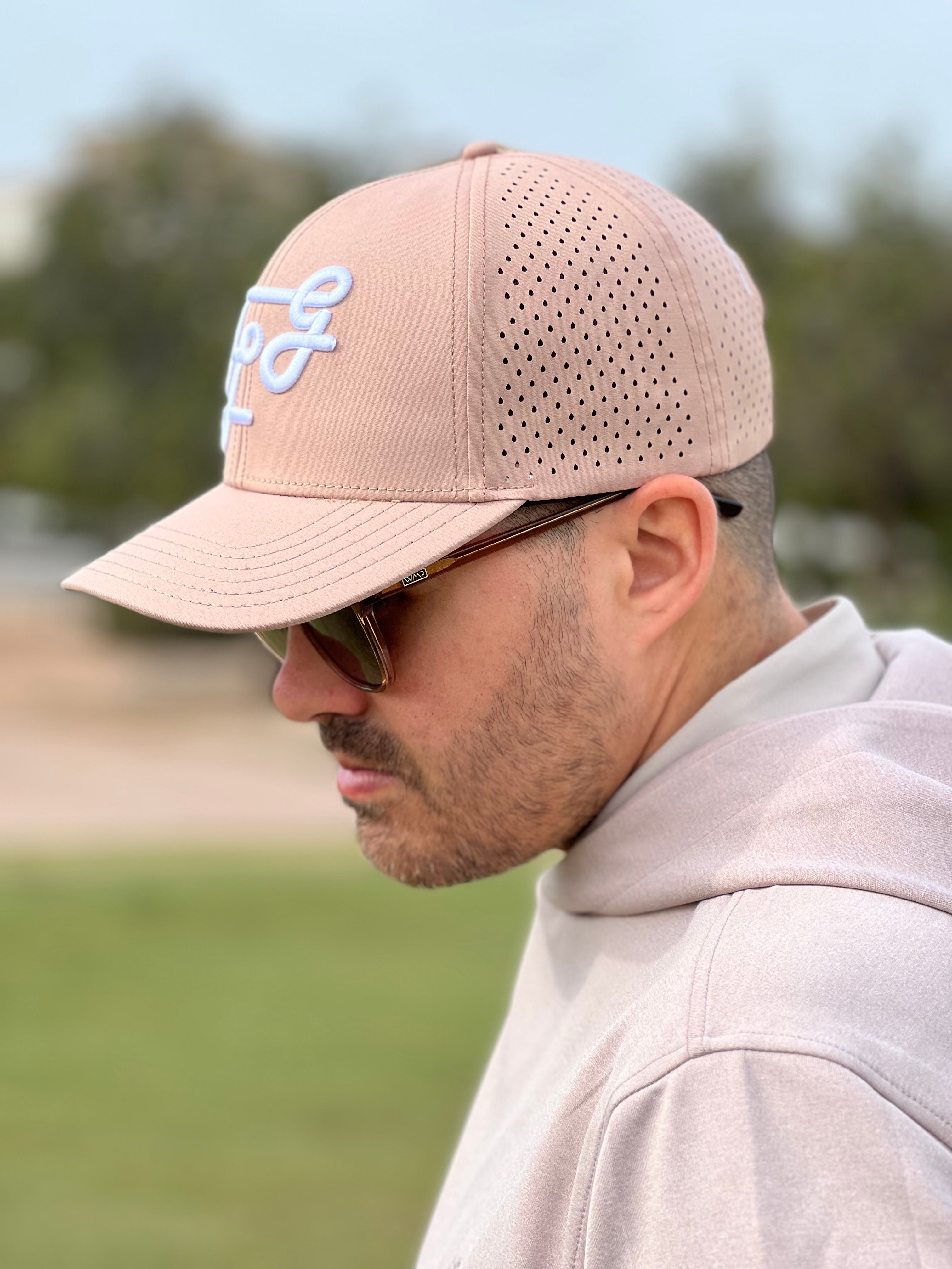 Gorra bordada de cinco paneles Performance Aqua Tour